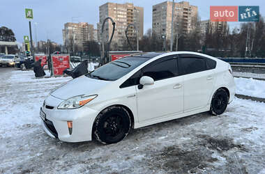 Хэтчбек Toyota Prius 2014 в Киеве