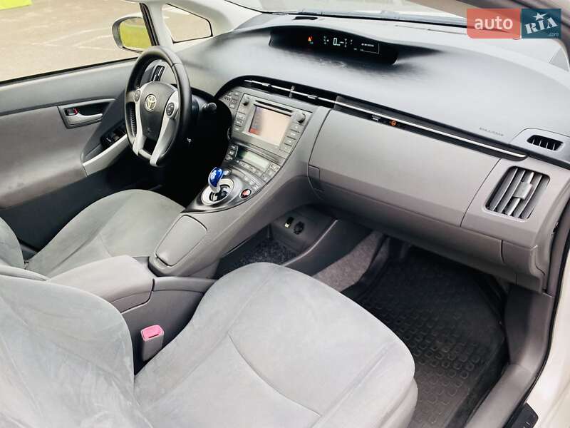 Хэтчбек Toyota Prius 2010 в Харькове