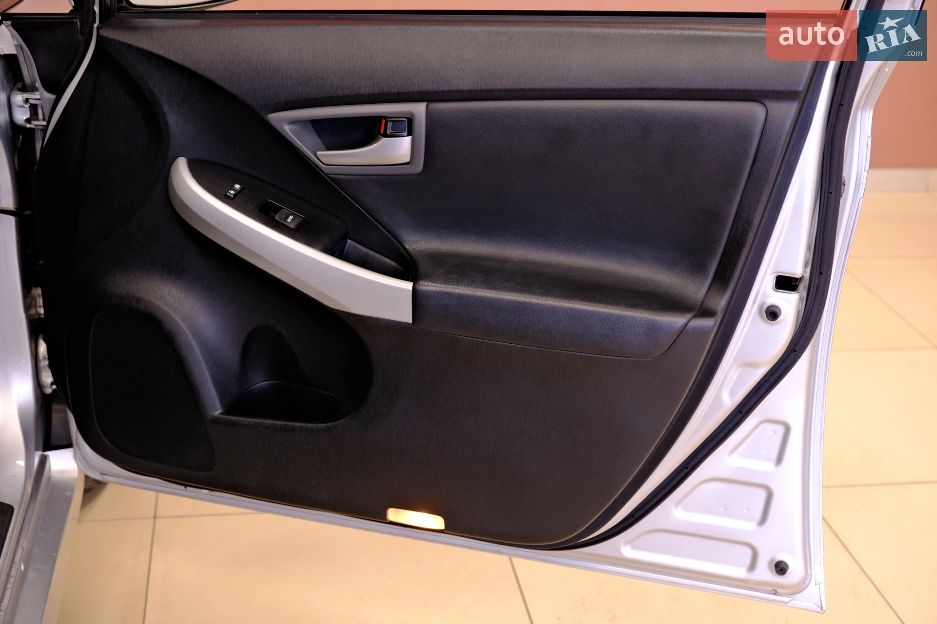 2013 Toyota Prius - мініатюра 36