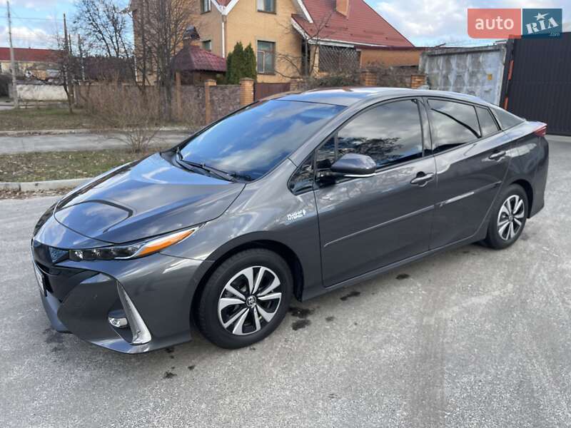 Хэтчбек Toyota Prius 2017 в Киеве фото 9 Хэтчбек Toyota Prius 2017 в Киеве