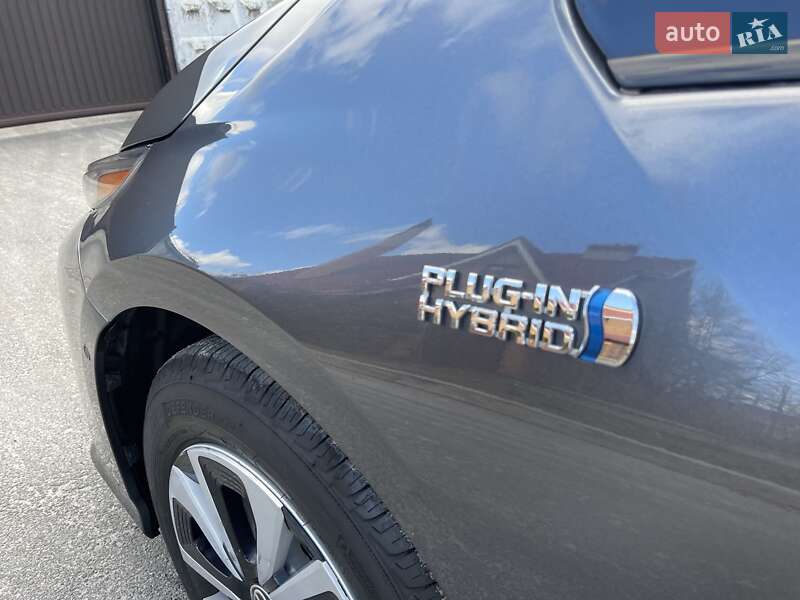 Хэтчбек Toyota Prius 2017 в Киеве фото 43 Хэтчбек Toyota Prius 2017 в Киеве