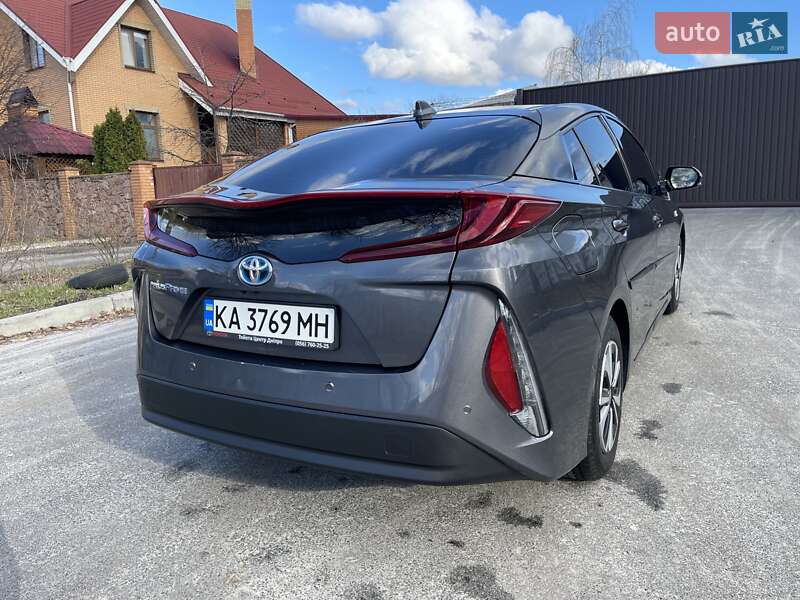 Хэтчбек Toyota Prius 2017 в Киеве фото 52 Хэтчбек Toyota Prius 2017 в Киеве