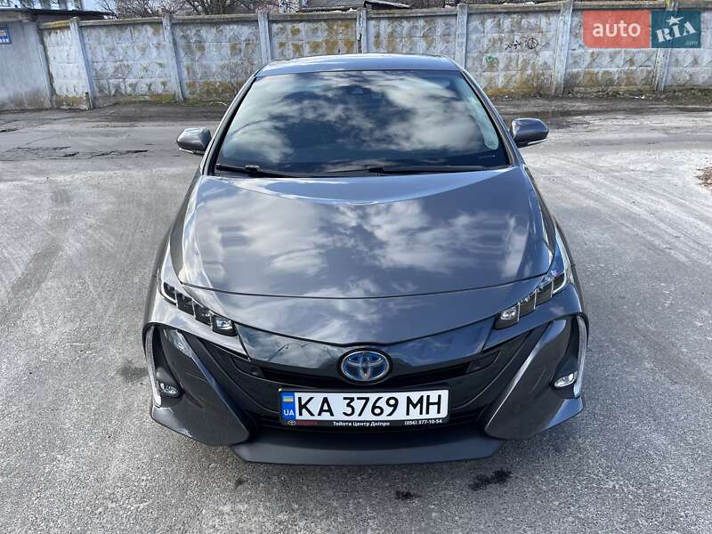 Хэтчбек Toyota Prius 2017 в Киеве фото 57 Хэтчбек Toyota Prius 2017 в Киеве