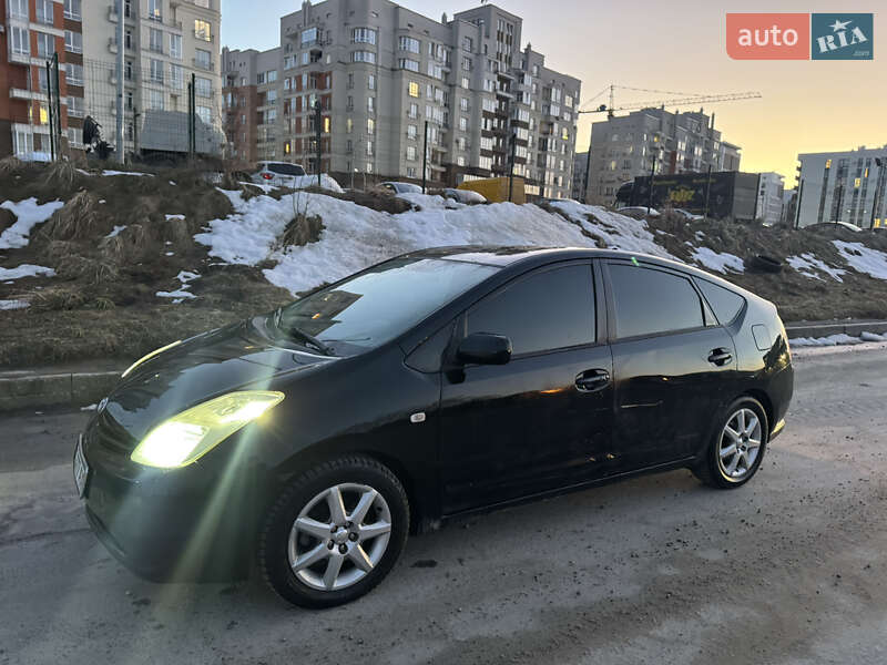 Хэтчбек Toyota Prius 2005 в Львове фото 5 Хэтчбек Toyota Prius 2005 в Львове