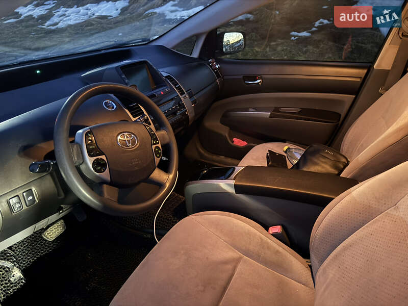 Хэтчбек Toyota Prius 2005 в Львове фото 13 Хэтчбек Toyota Prius 2005 в Львове