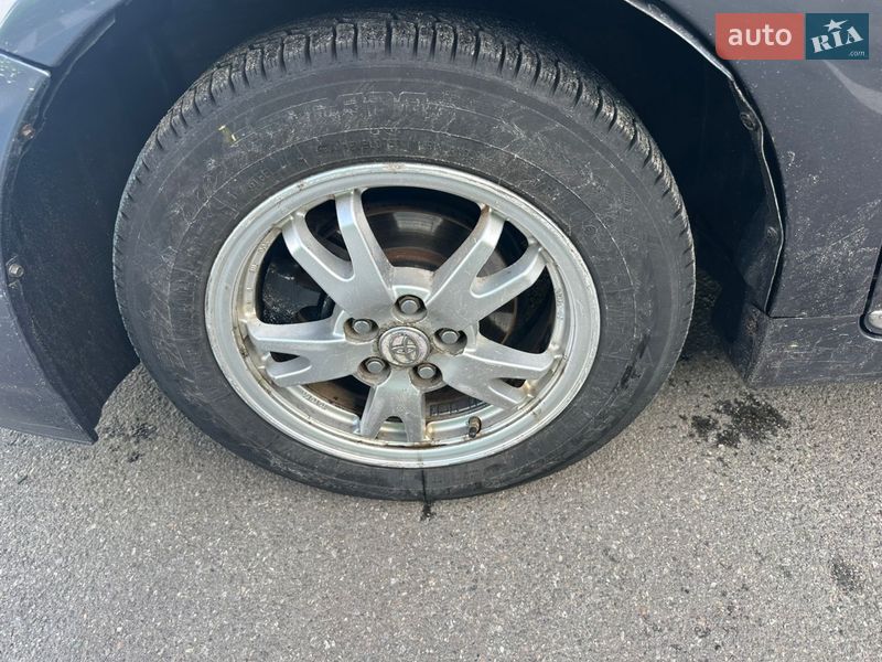 Хэтчбек Toyota Prius 2011 в Киеве