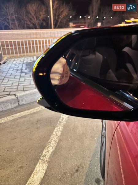 Хэтчбек Toyota Prius 2016 в Киеве