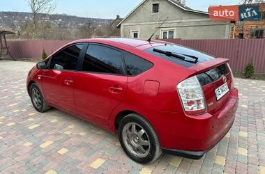 Хэтчбек Toyota Prius 2006 в Черновцах