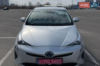 Хетчбек Toyota Prius 2017 в Києві