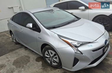 Хетчбек Toyota Prius 2017 в Києві
