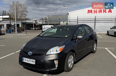 Хэтчбек Toyota Prius 2014 в Киеве