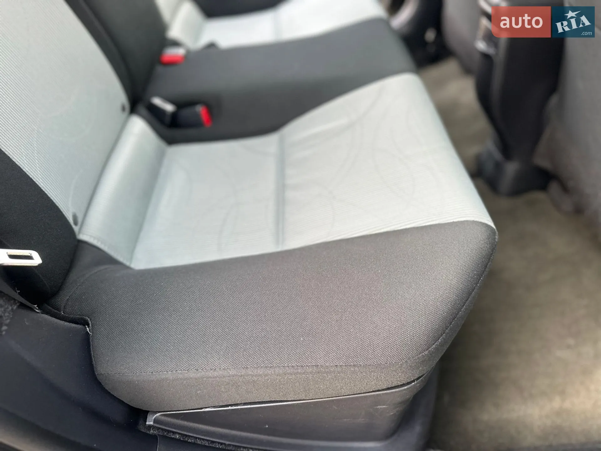 2014 Toyota Prius - мініатюра 40