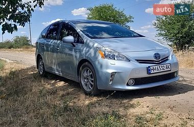 Хэтчбек Toyota Prius 2012 в Раздельной