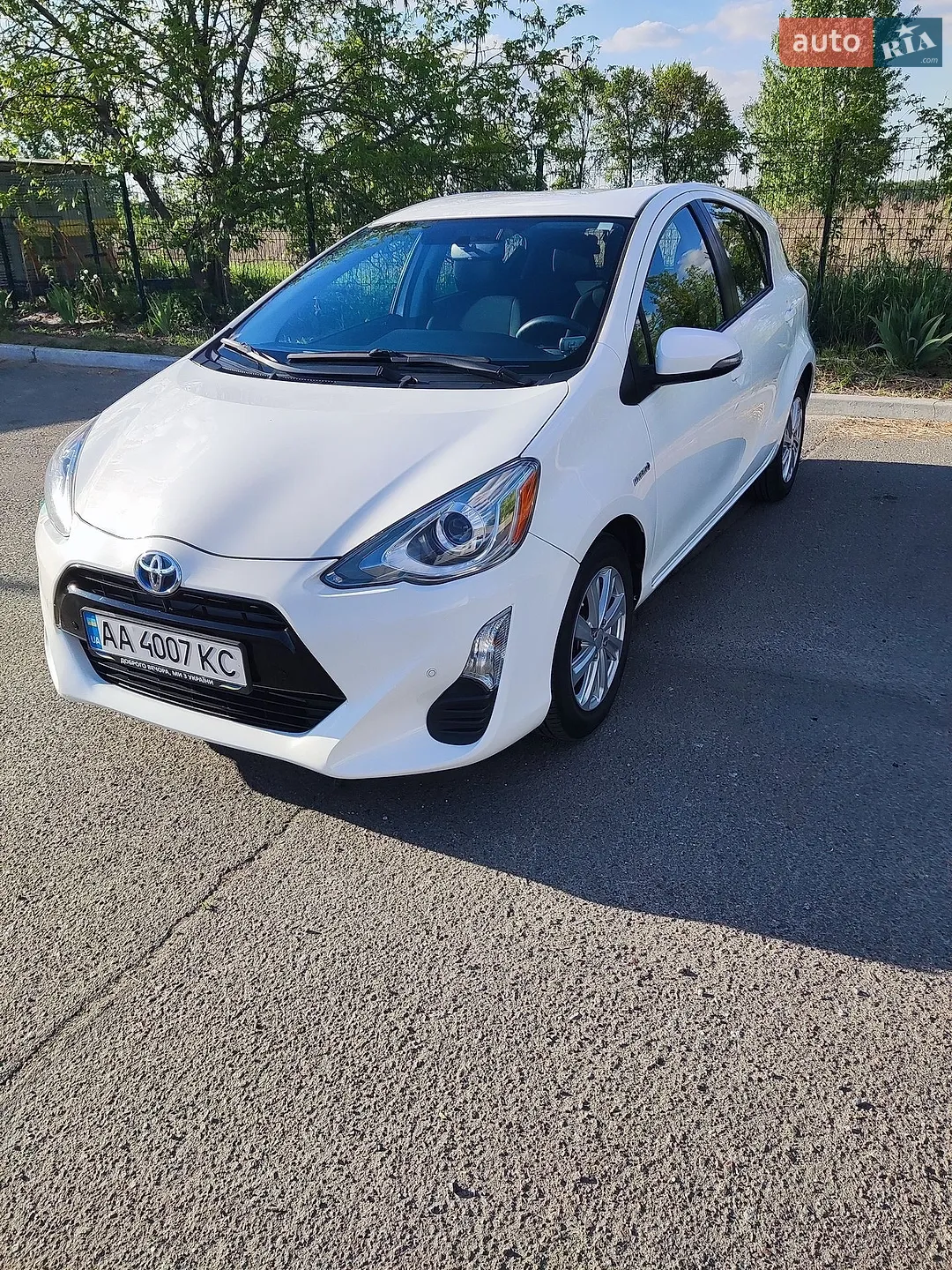 2016 Toyota Prius c - мініатюра 2