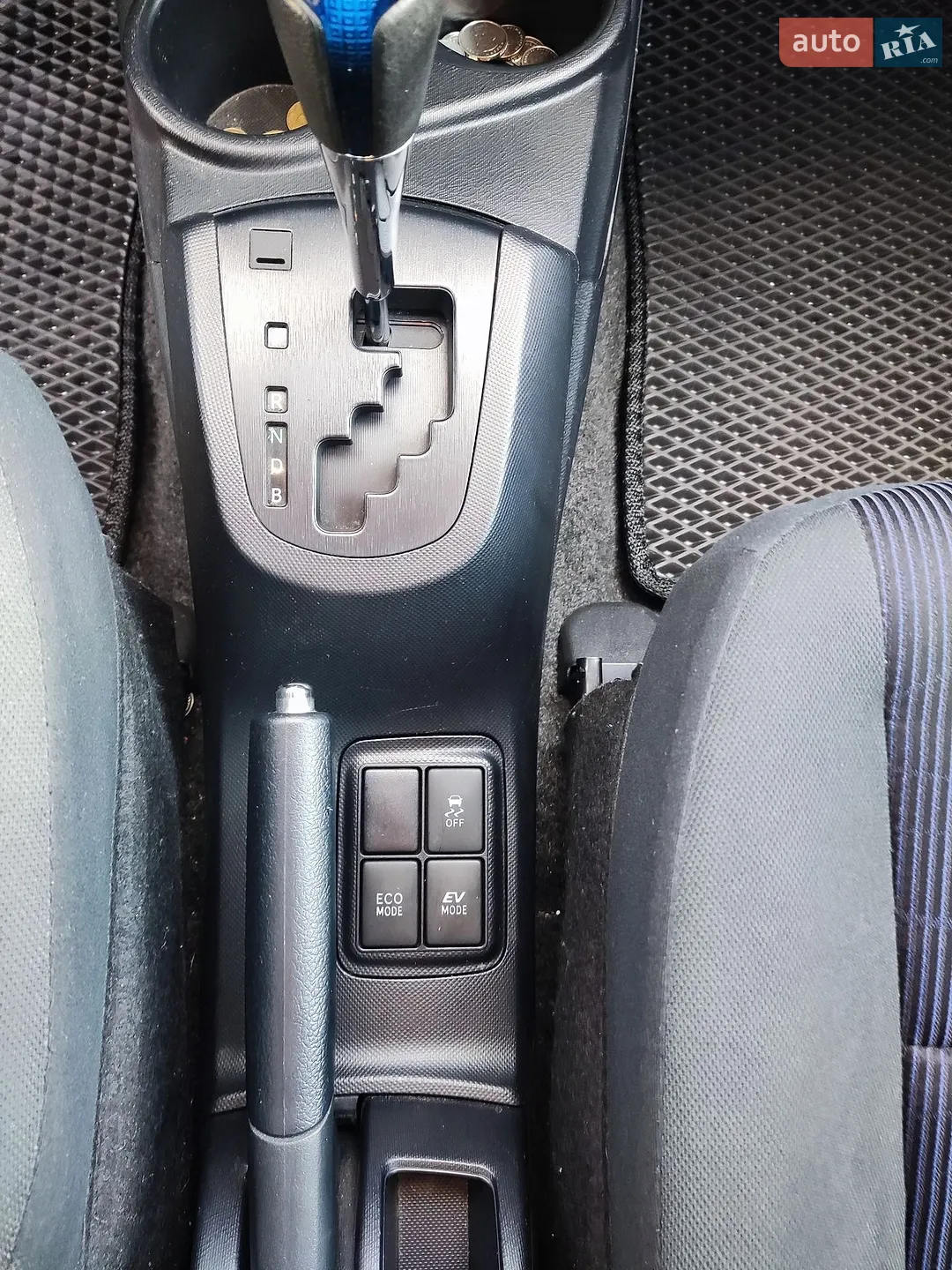 2016 Toyota Prius c - мініатюра 7