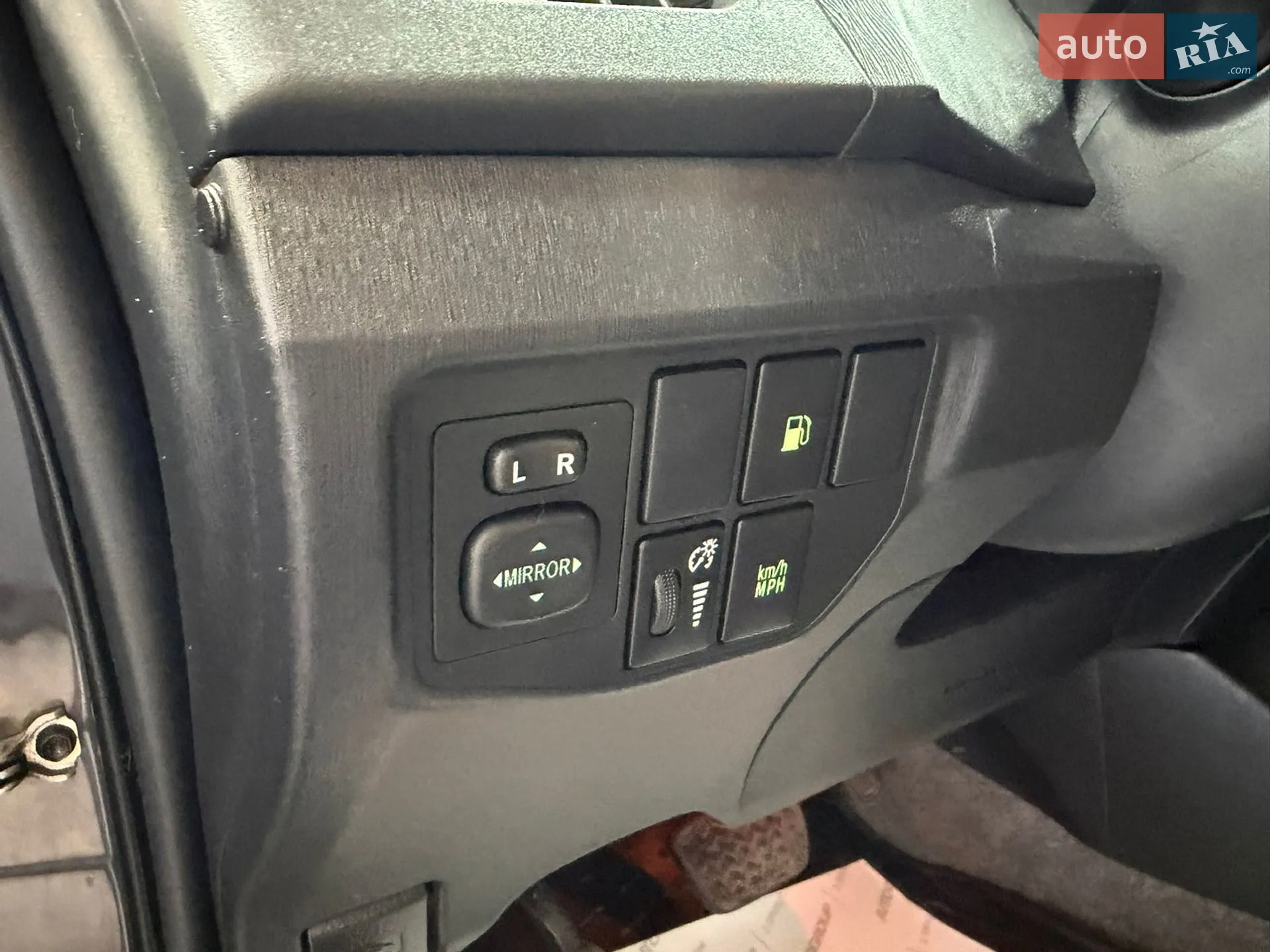 2014 Toyota Prius - мініатюра 11