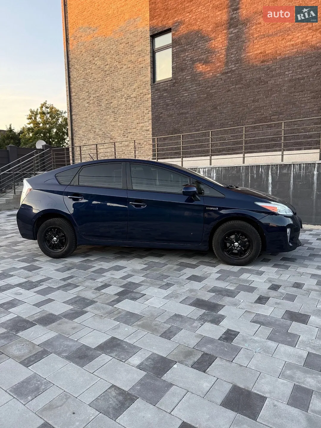 2015 Toyota Prius - мініатюра 3