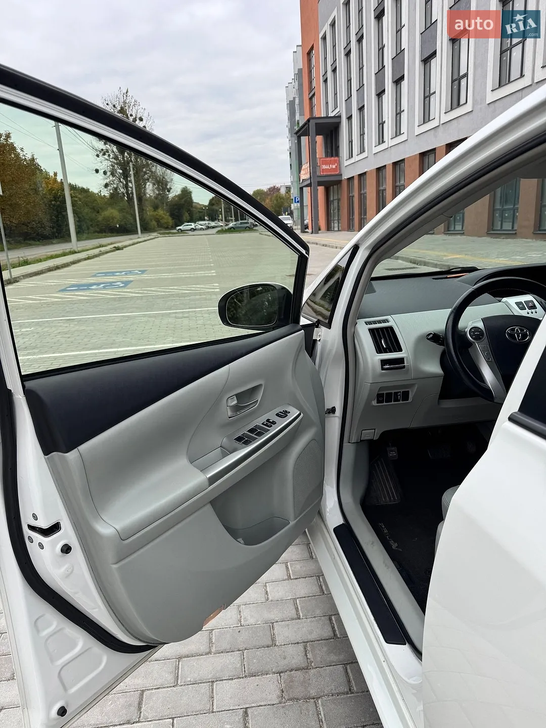 2012 Toyota Prius - мініатюра 12
