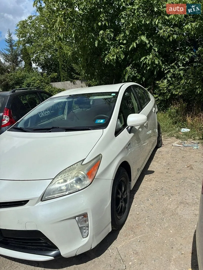 2013 Toyota Prius - мініатюра 2