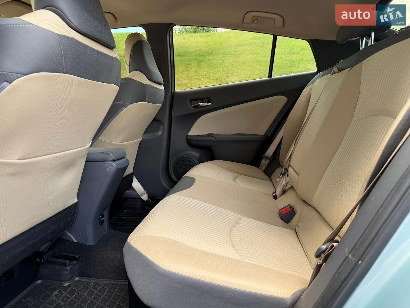 2016 Toyota Prius - мініатюра 40