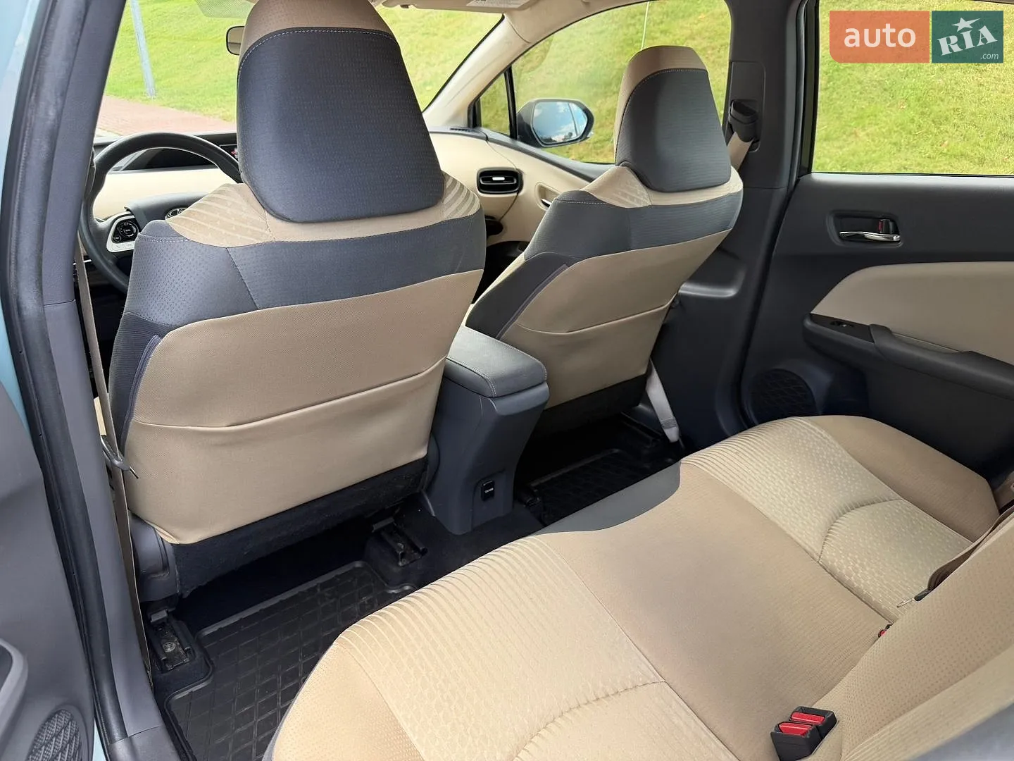 2016 Toyota Prius - мініатюра 42