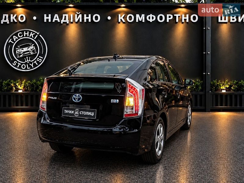 Хэтчбек Toyota Prius 2014 в Киеве фото 8 Хэтчбек Toyota Prius 2014 в Киеве