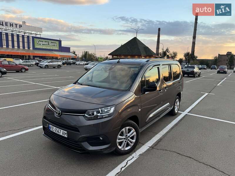 Toyota Proace City Verso 2023