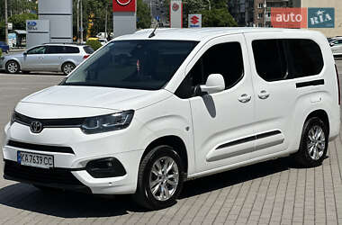 Минивэн Toyota Proace City 2021 в 