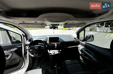 Минивэн Toyota Proace City 2021 в 