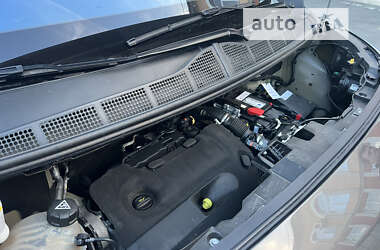 Минивэн Toyota Proace Verso 2022 в 