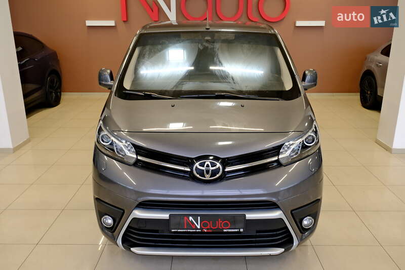 Мінівен Toyota Proace Verso 2022 в Одесі