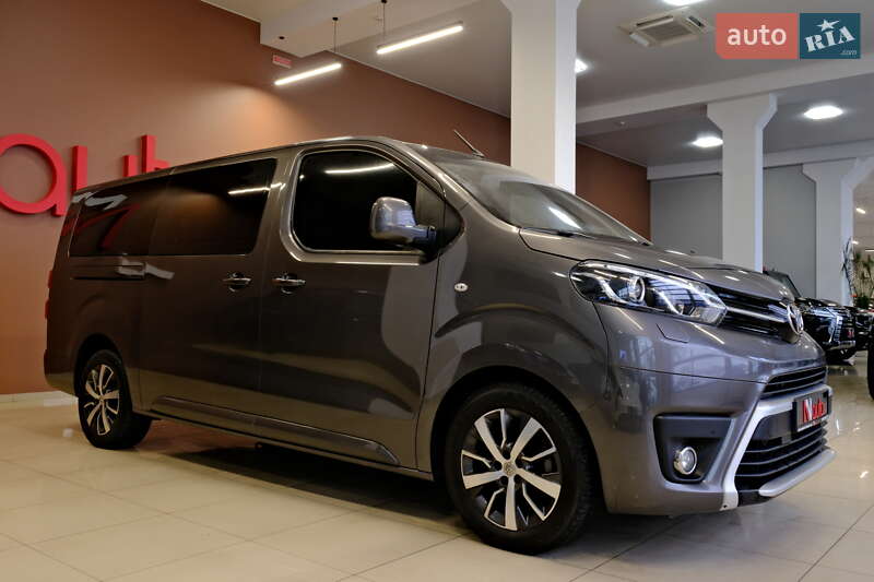 Мінівен Toyota Proace Verso 2022 в Одесі
