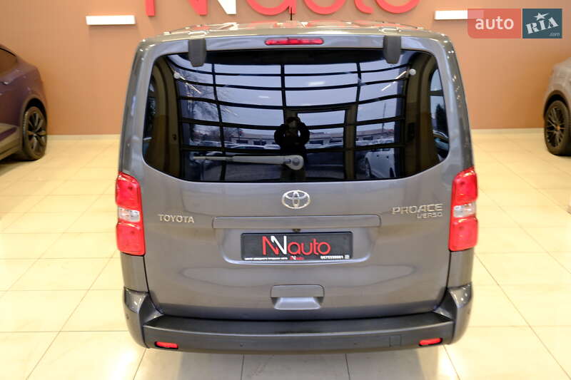 Мінівен Toyota Proace Verso 2022 в Одесі