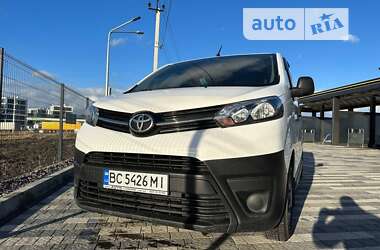 Грузопассажирский фургон Toyota Proace 2016 в Львове