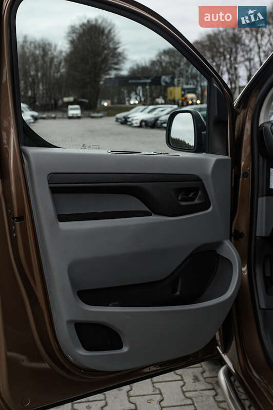 Мінівен Toyota Proace 2018 в Львові