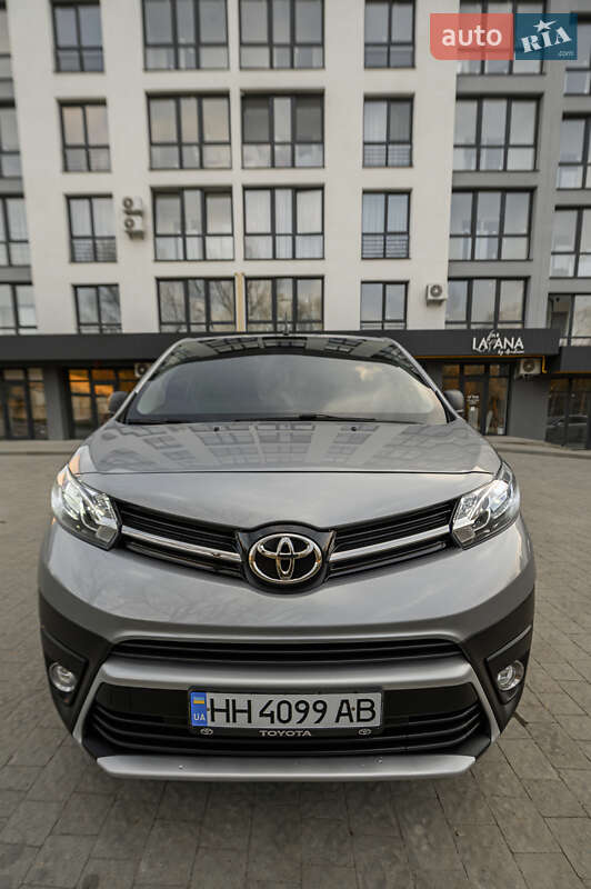 Мінівен Toyota Proace 2019 в Львові