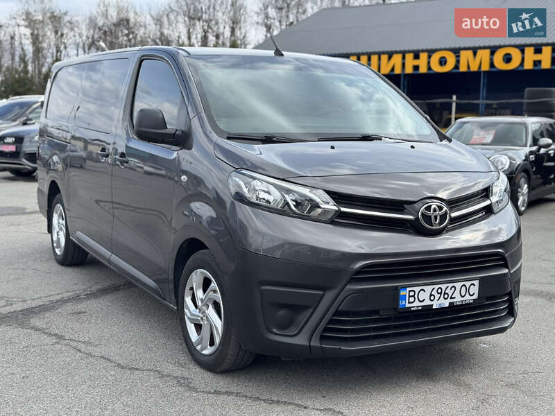 Мінівен Toyota Proace 2020 в Львові
