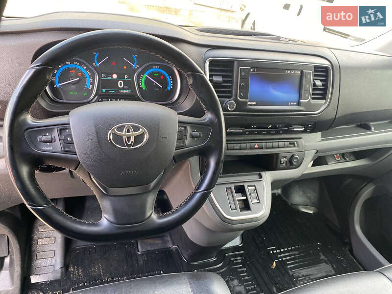 Вантажний фургон Toyota Proace 2020 в Одесі