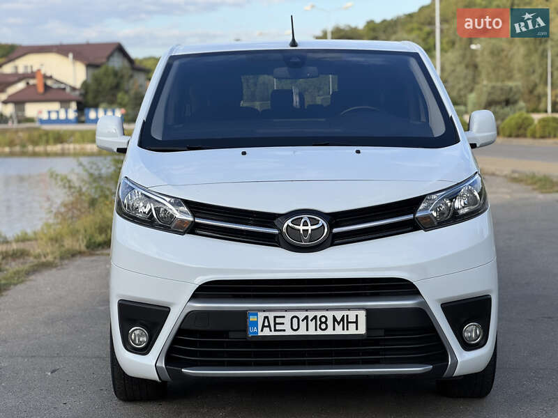 Мінівен Toyota Proace 2019 в Дніпрі