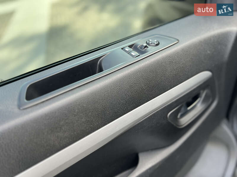 Мінівен Toyota Proace 2017 в Дніпрі фото 36 Мінівен Toyota Proace 2017 в Дніпрі