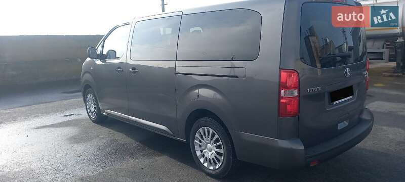 Минивэн Toyota Proace 2023 в Запорожье