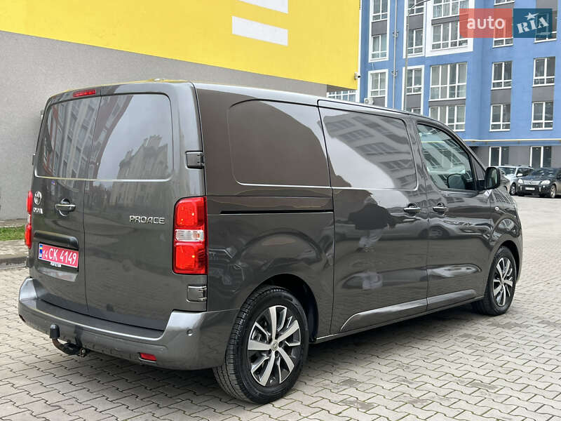 Микроавтобус грузовой (до 3,5т) Toyota Proace 2018 в Черновцах