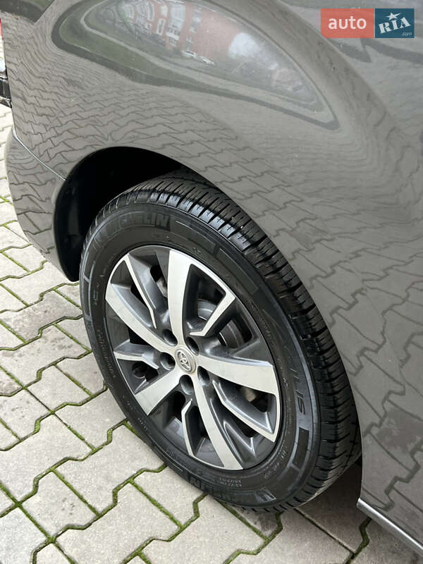 Микроавтобус грузовой (до 3,5т) Toyota Proace 2018 в Черновцах