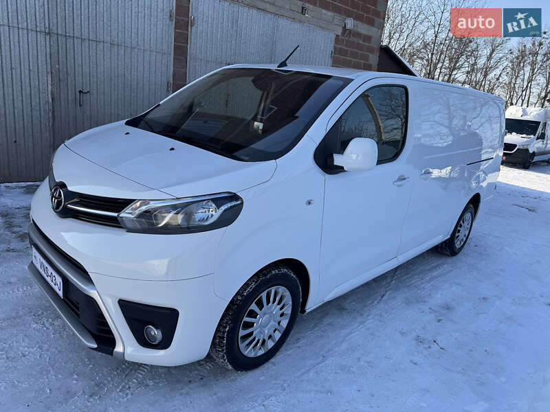 Toyota Proace 2022