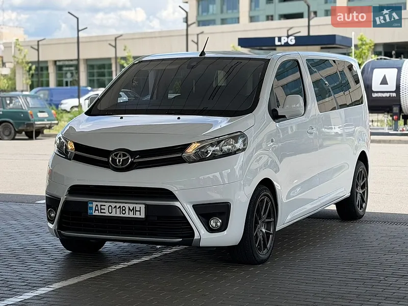 Toyota Proace