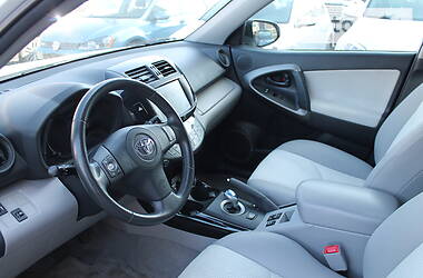 Позашляховик / Кросовер Toyota RAV4 EV 2013 в 