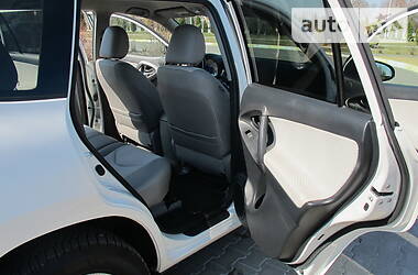 Внедорожник / Кроссовер Toyota RAV4 EV 2013 в Василькове