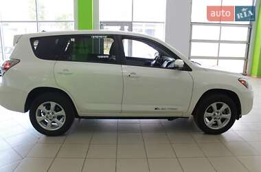 Внедорожник / Кроссовер Toyota RAV4 EV 2014 в Светловодске