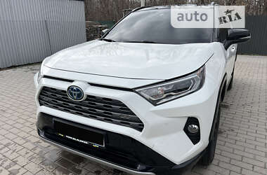 Позашляховик / Кросовер Toyota RAV4 EV 2020 в Хмельницькому