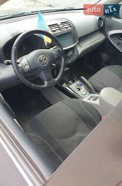 Внедорожник / Кроссовер Toyota RAV4 EV 2013 в 